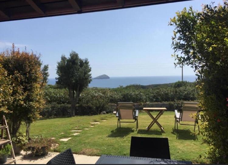 Vila Casa Penny Capo Sperone Exteriér fotografie