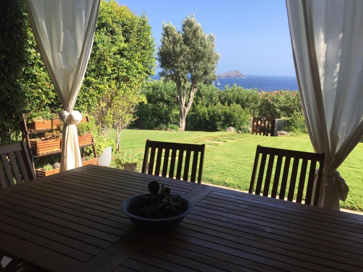 Vila Casa Penny Capo Sperone Exteriér fotografie